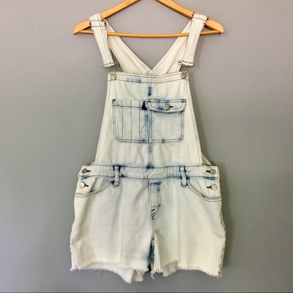 Mossimo | Denim Distressed Jean Overall Shorts M